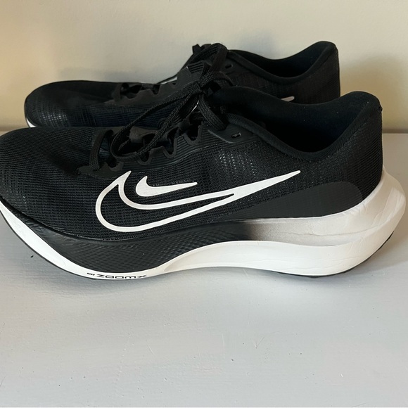 Women’s Nike ZoomX running shoe black 9.5 - Picture 4 of 5